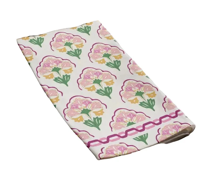 Guest Napkin - Scalloped Floral